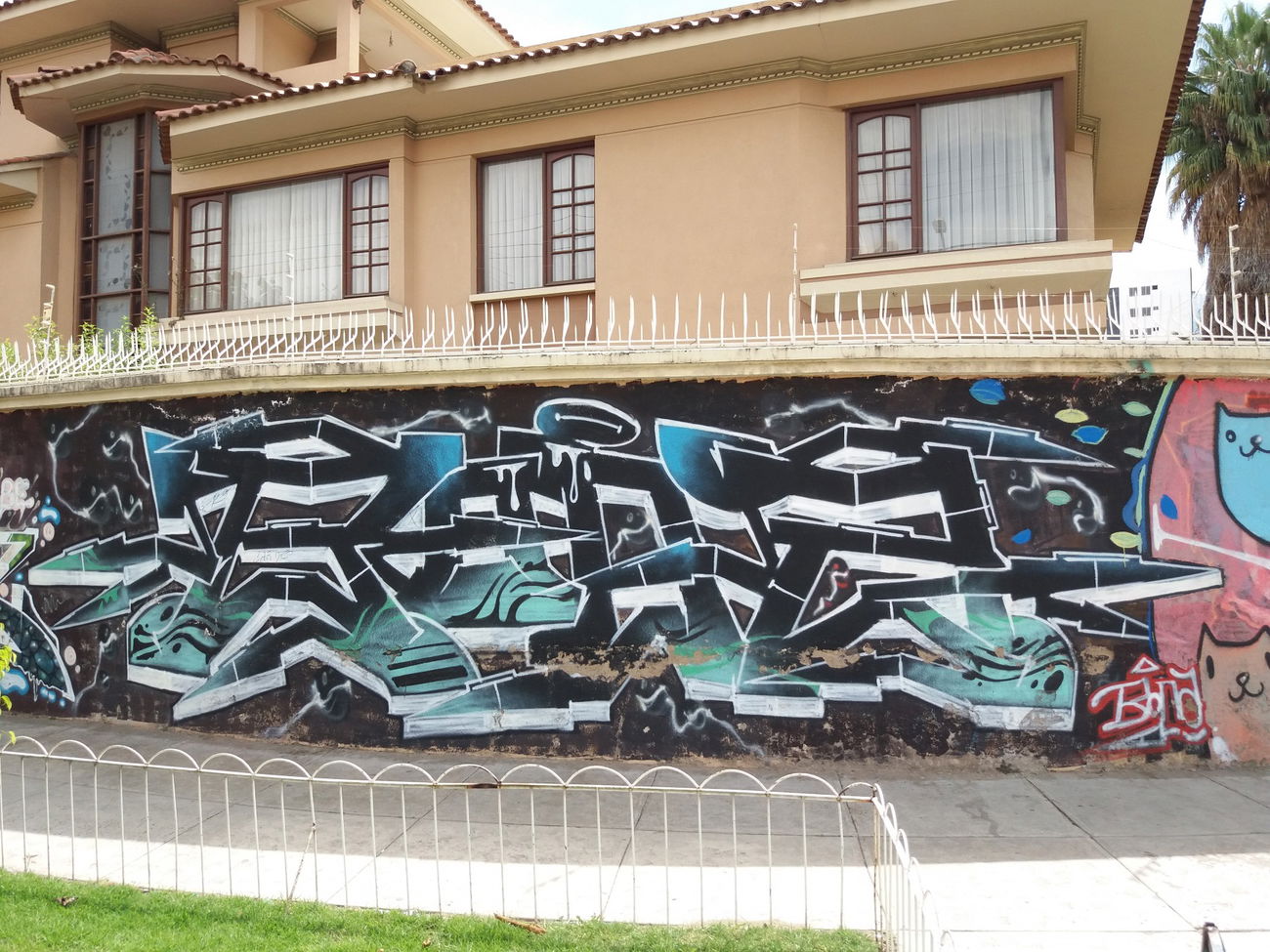 Graffiti Wall - Photo by Kindred