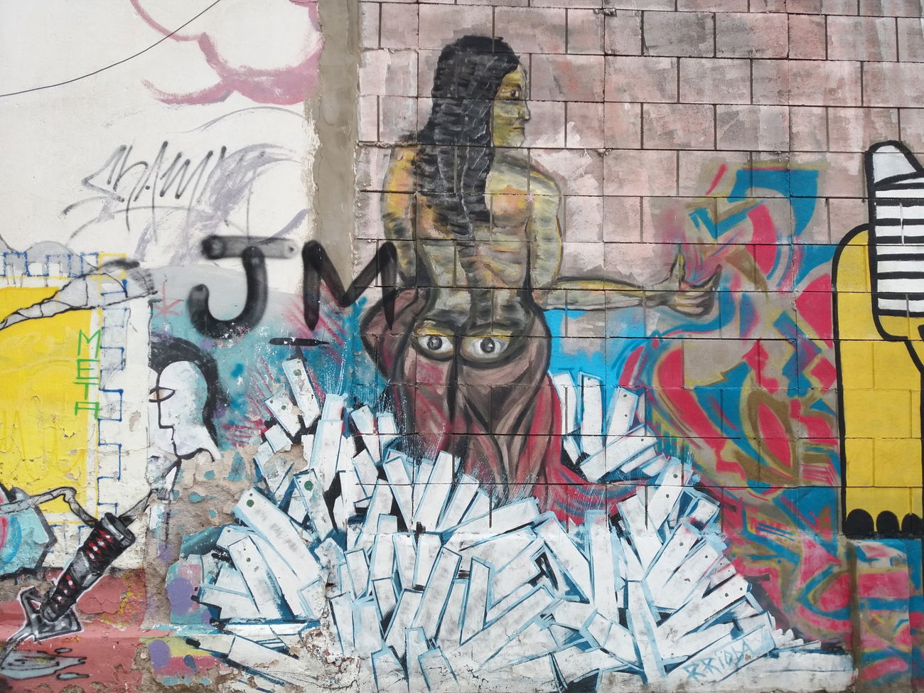 Graffiti Wall - Photo by Kindred