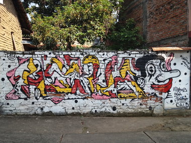 Graffiti Wall - Photo by Kindred