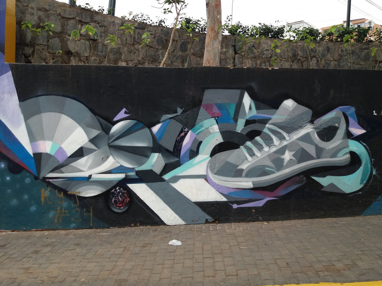 Graffiti Wall - Photo by Kindred