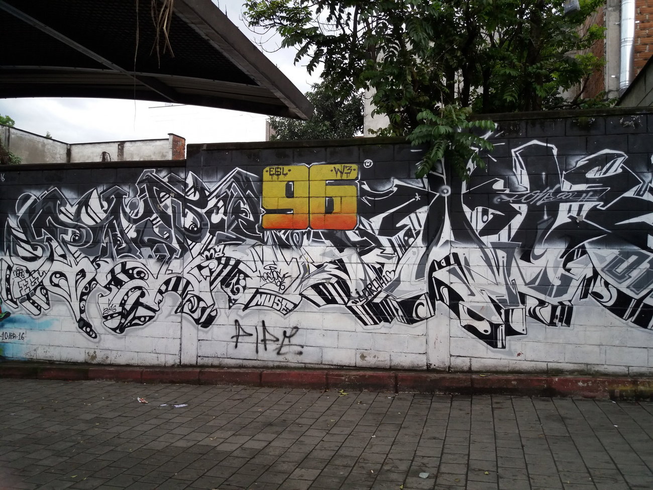 Graffiti Wall - Photo by Kindred