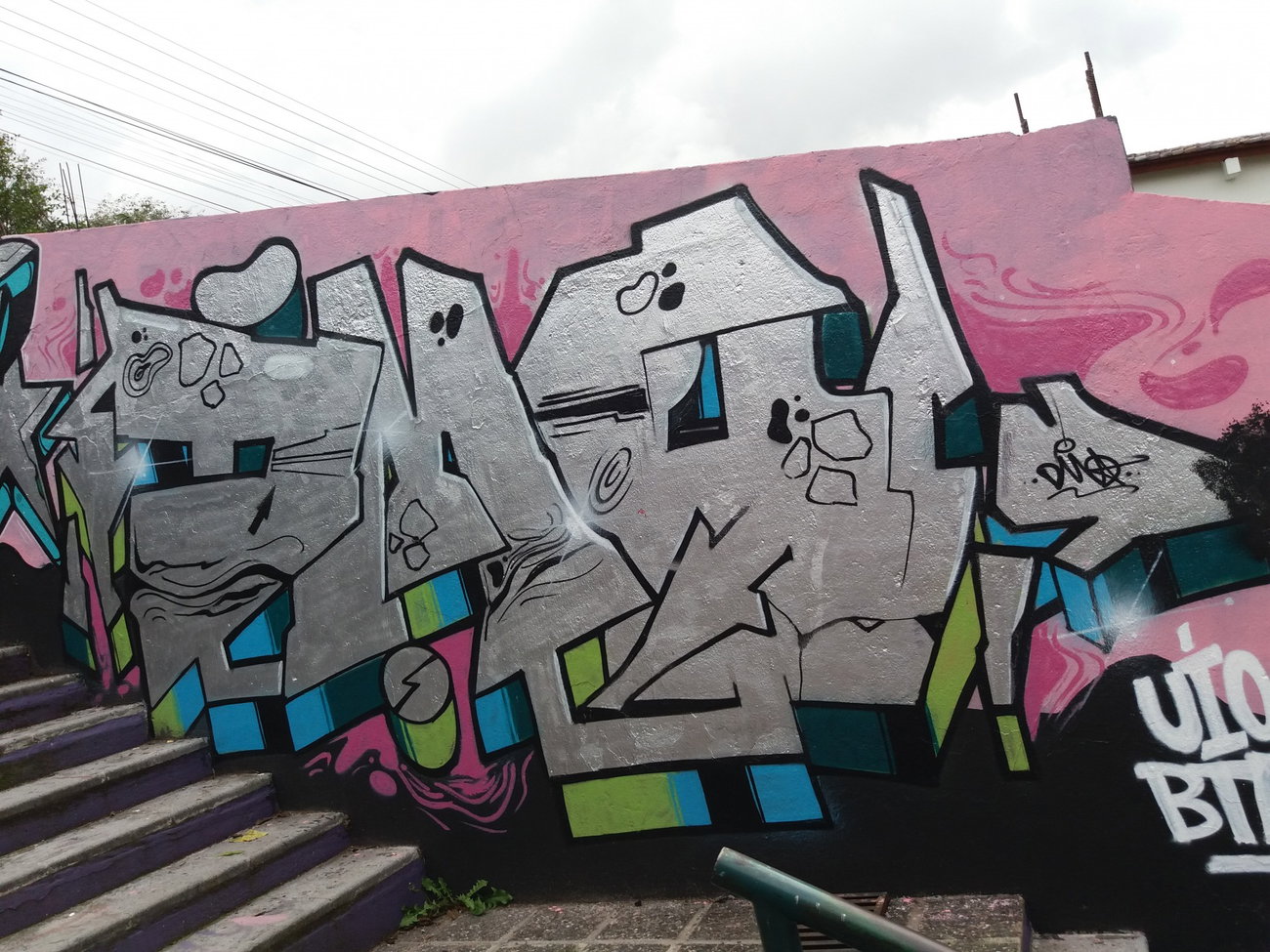 Graffiti Wall - Photo by Kindred