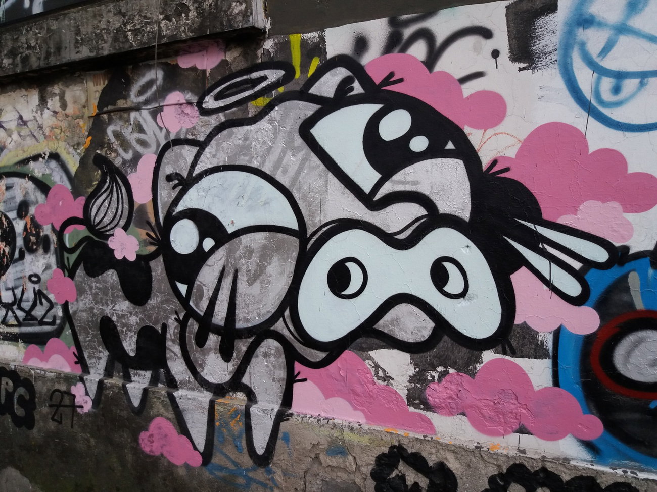 Graffiti Wall - Photo by Kindred