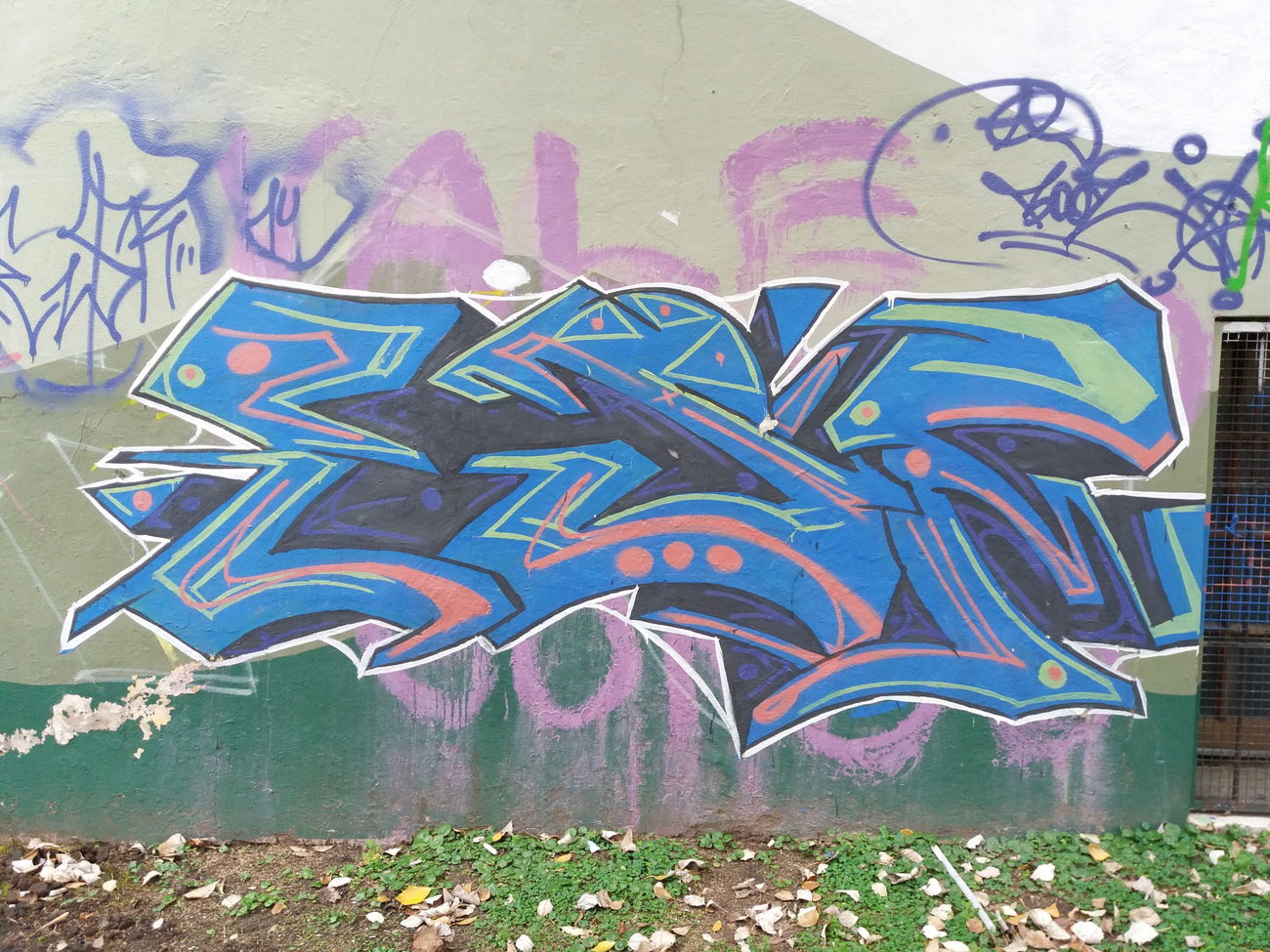 Graffiti Wall - Photo by Kindred