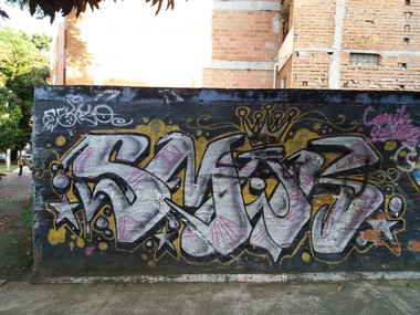 Graffiti Wall - Photo by Kindred