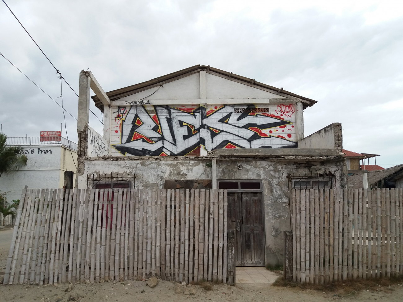 Graffiti Wall - Photo by Kindred