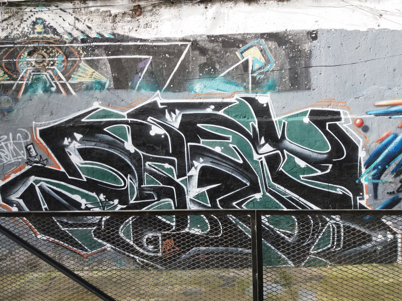 Graffiti Wall - Photo by Kindred