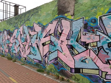 Graffiti Wall - Photo by Kindred