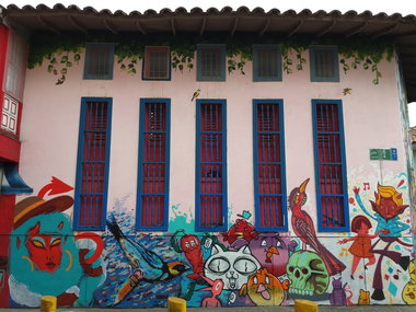 Graffiti Wall - Photo by Kindred