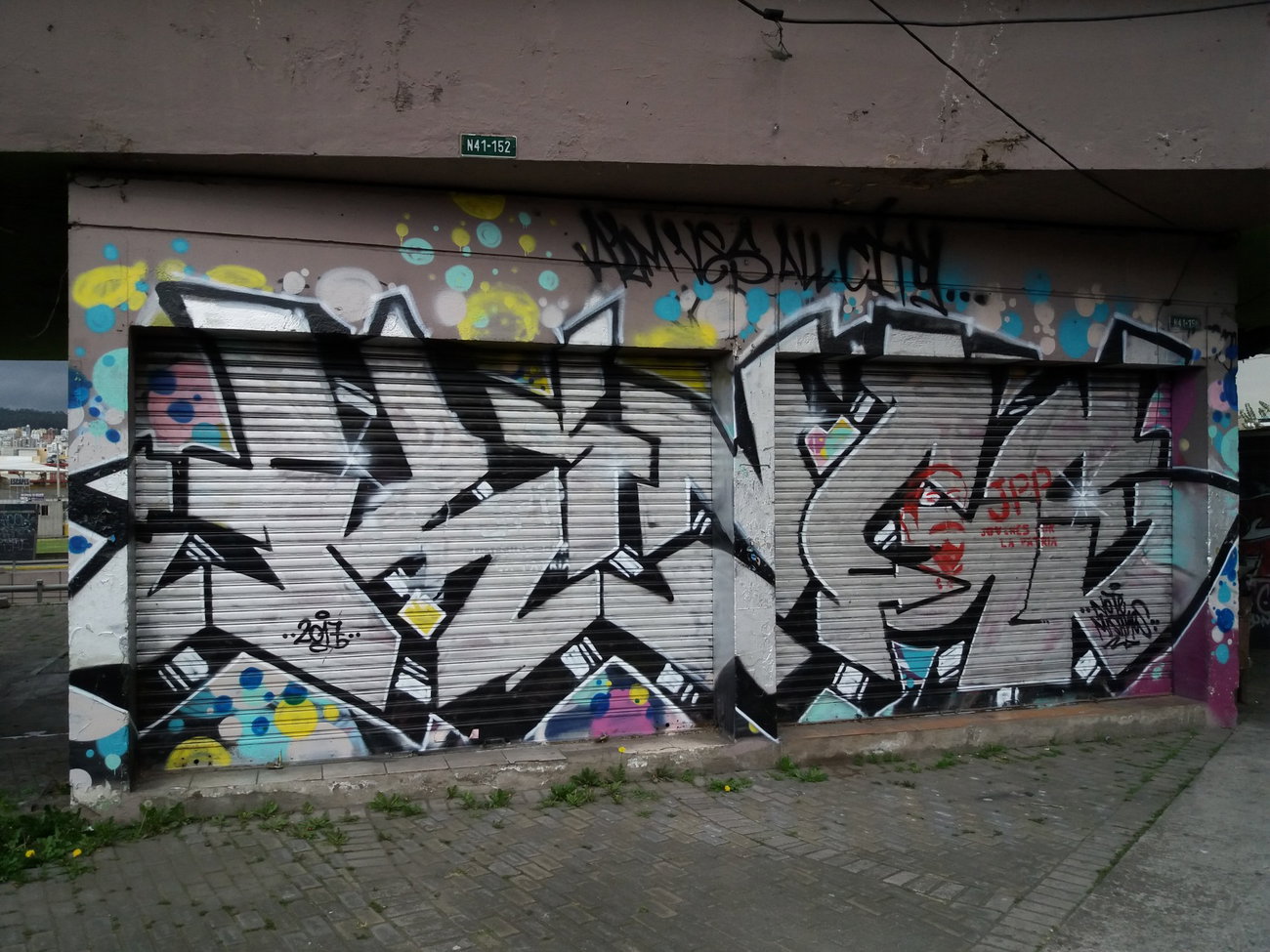 Graffiti Wall - Photo by Kindred