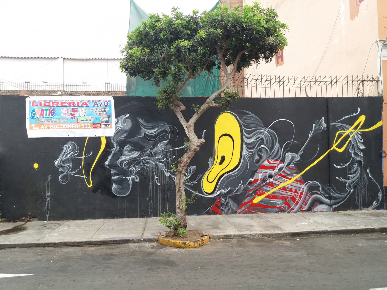 Graffiti Wall - Photo by Kindred