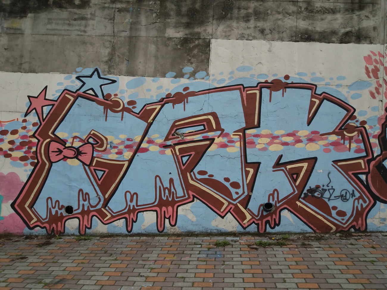 Graffiti Wall - Photo by Kindred