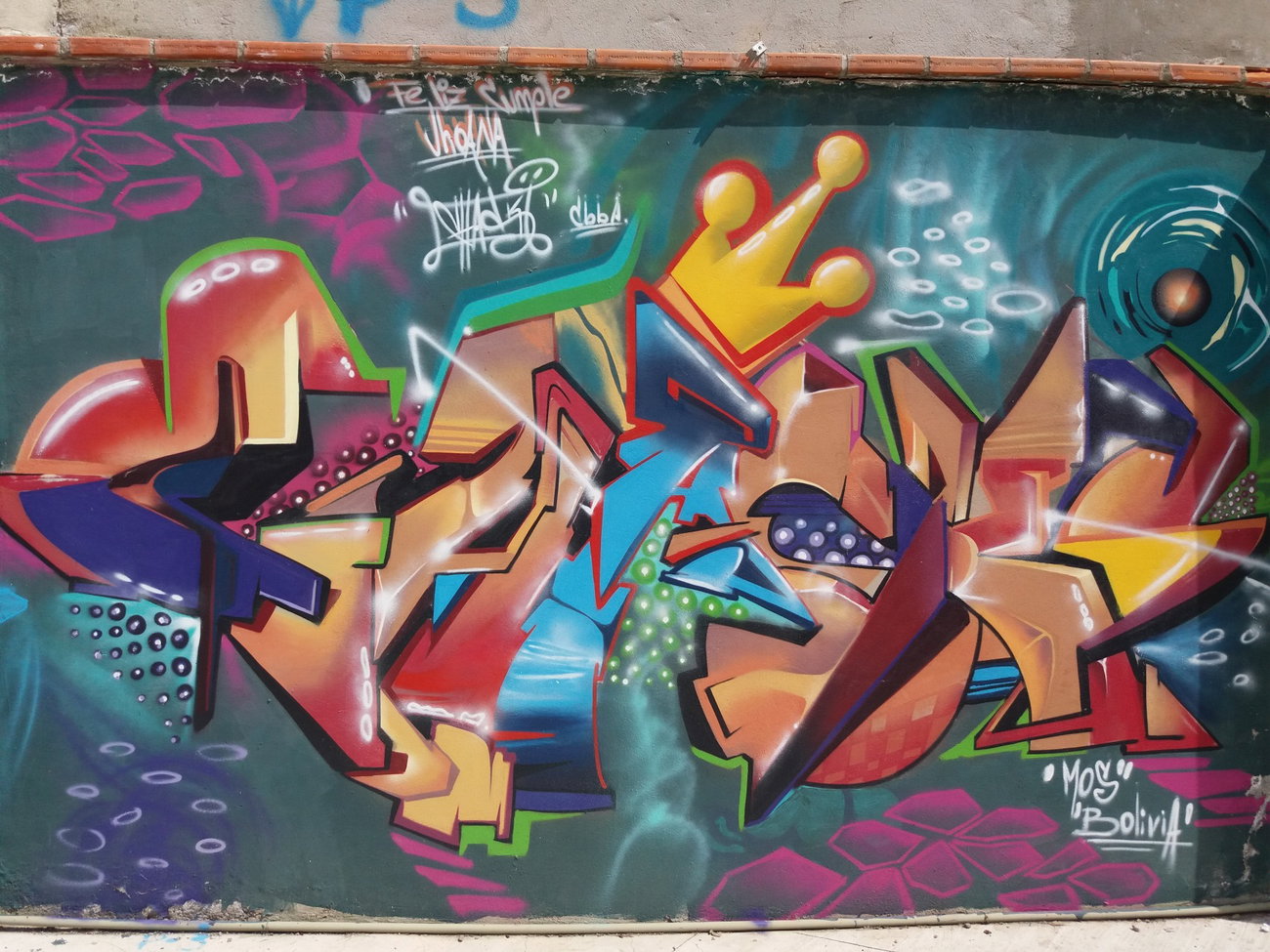 Graffiti Wall - Photo by Kindred