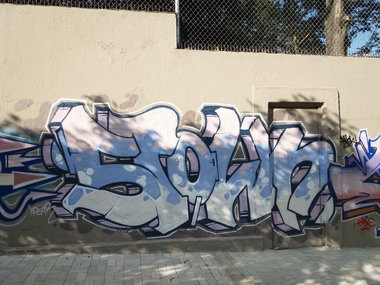 Graffiti Wall - Photo by Kindred