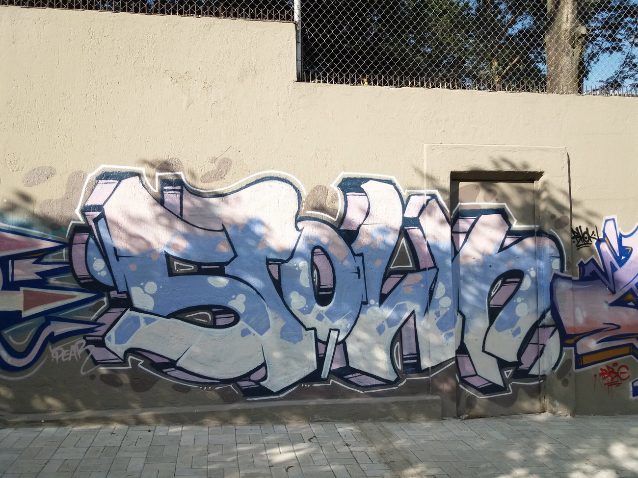 Graffiti Wall - Photo by Kindred