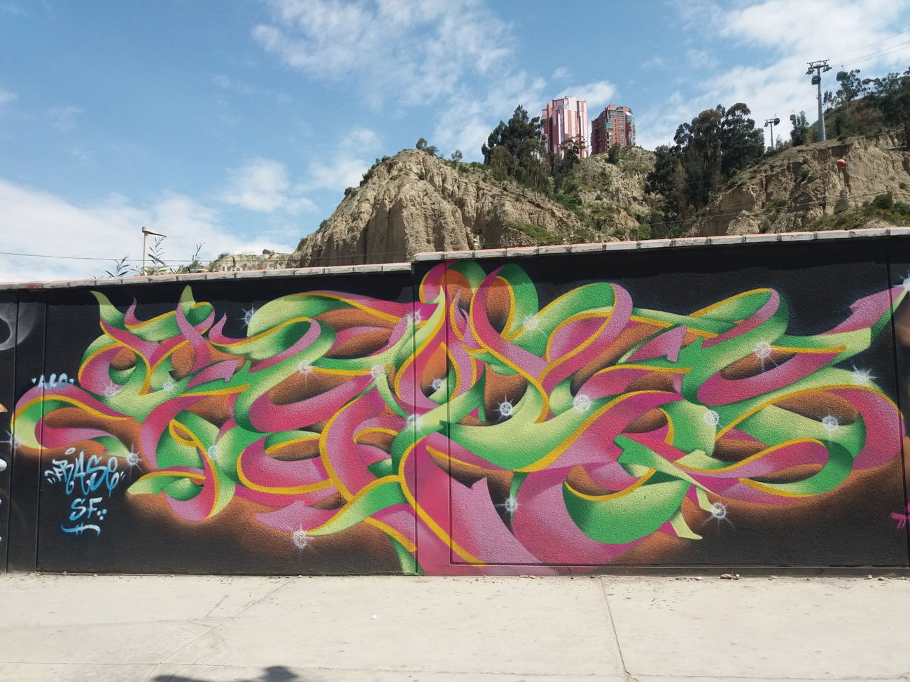 Graffiti Wall - Photo by Kindred