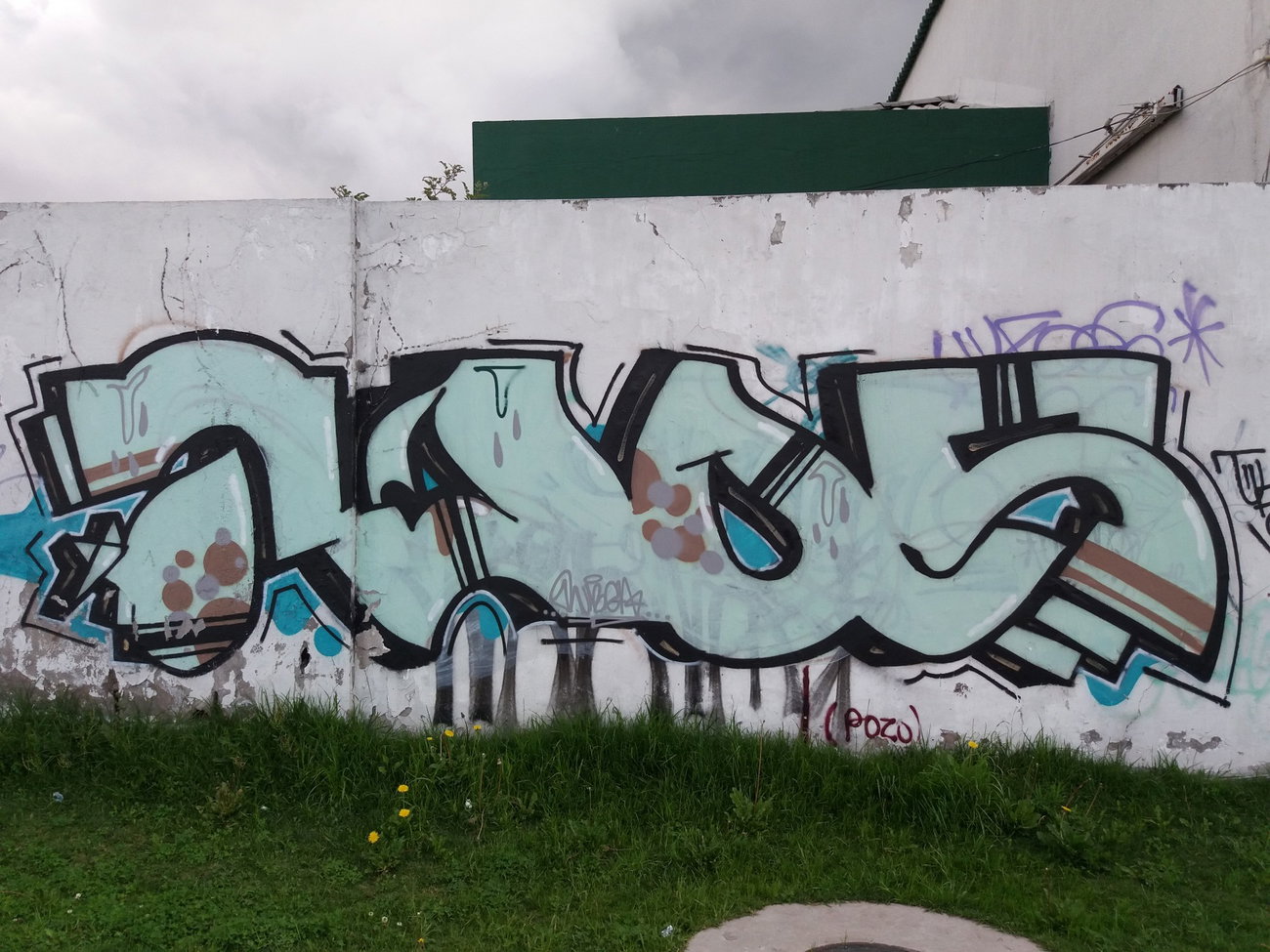 Graffiti Wall - Photo by Kindred