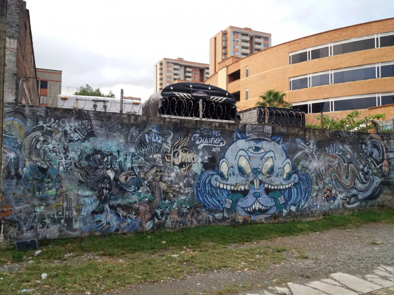 Graffiti Wall - Photo by Kindred