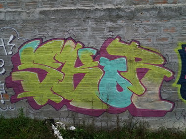 Graffiti Wall - Photo by Kindred