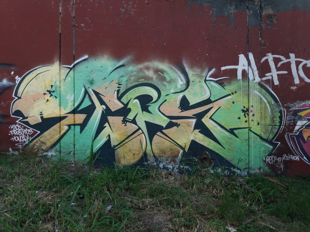 Graffiti Wall - Photo by Kindred