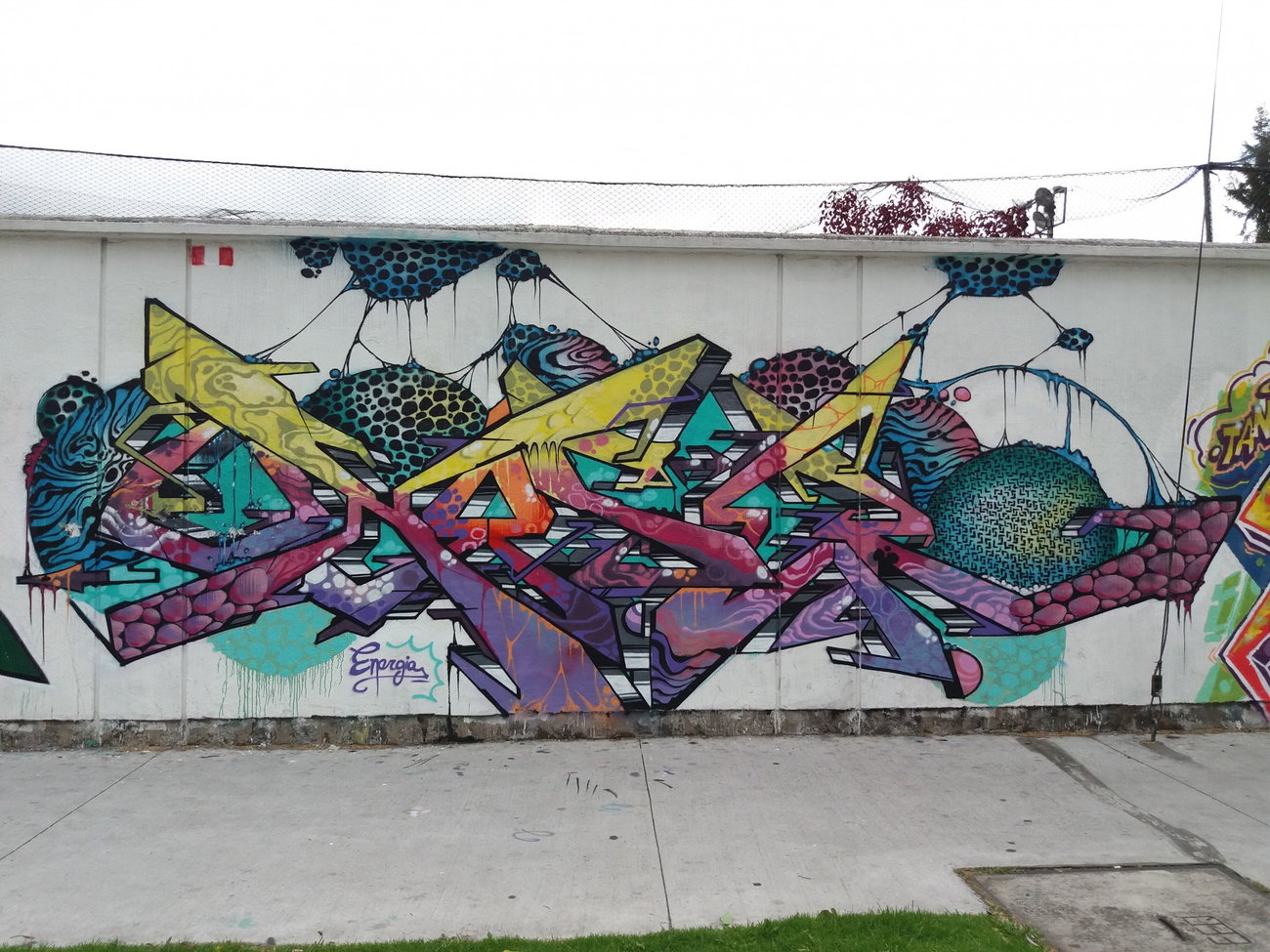 Graffiti Wall - Photo by Kindred