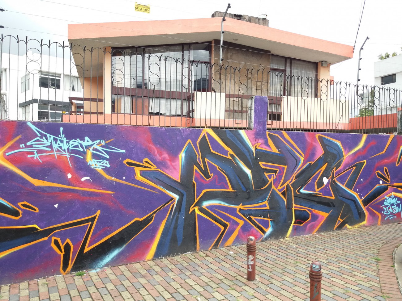 Graffiti Wall - Photo by Kindred