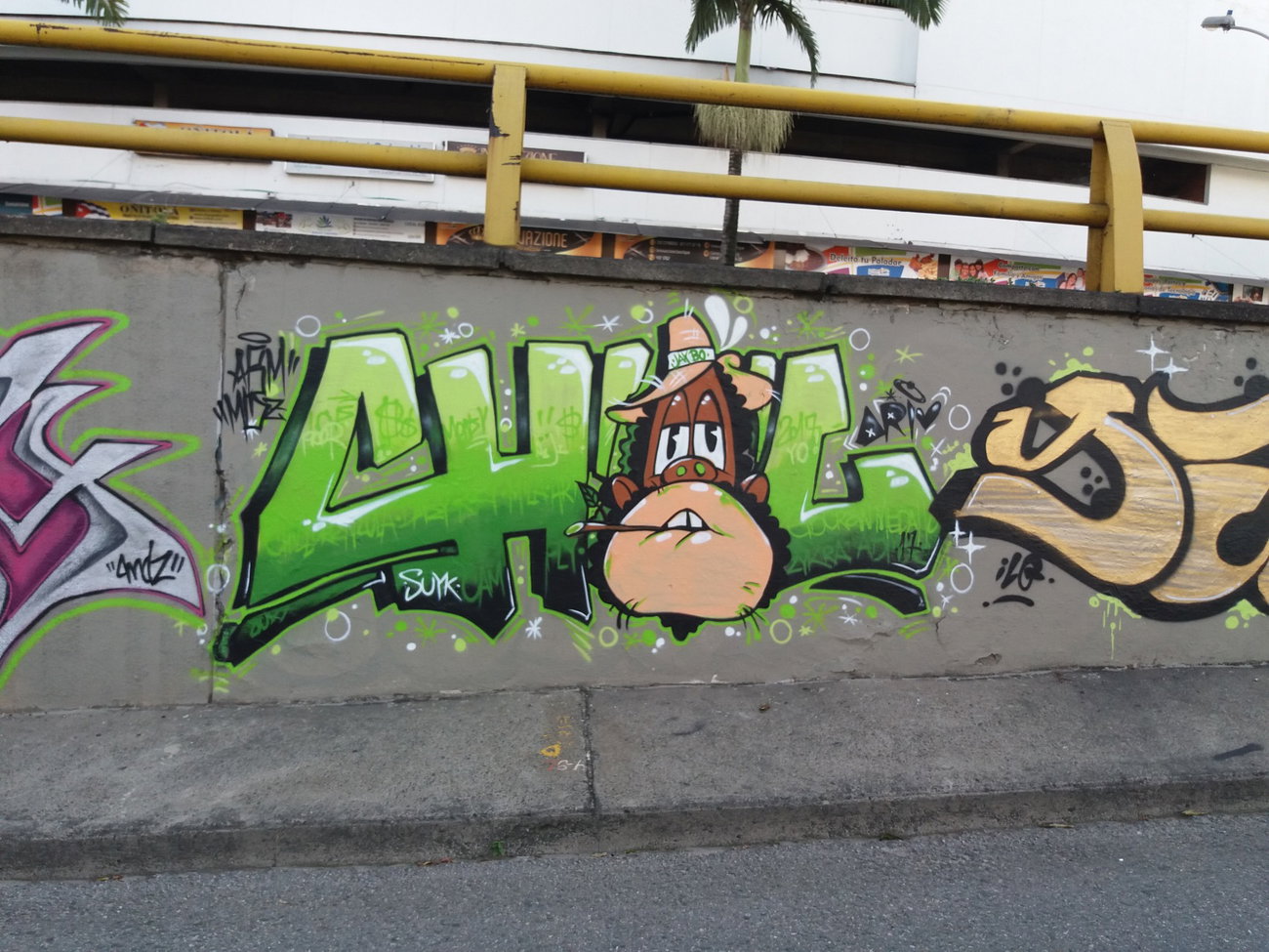 Graffiti Wall - Photo by Kindred