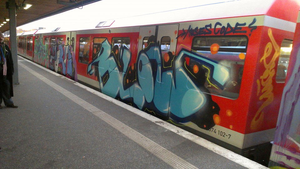 Graffiti Train in Hamburg - Photo by Kingzstyle - Blow, Zorn, Jym