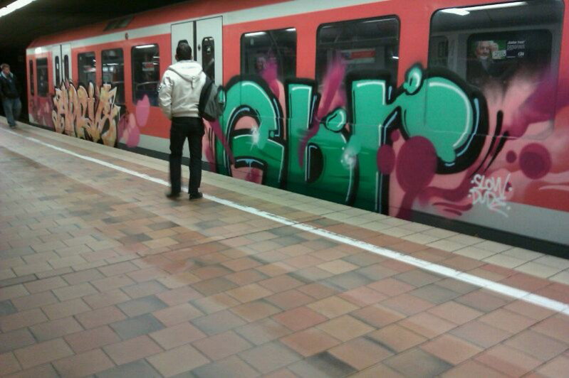 Graffiti Train in Hamburg - Photo by Kingzstyle - Apris, GBR
