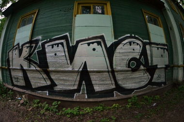 Graffiti Bombing in Perm - Photo by Kist - Kist1