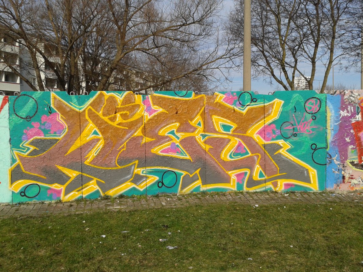 Graffiti Wall - Photo by KlauS - kies, halle, saale (2013)