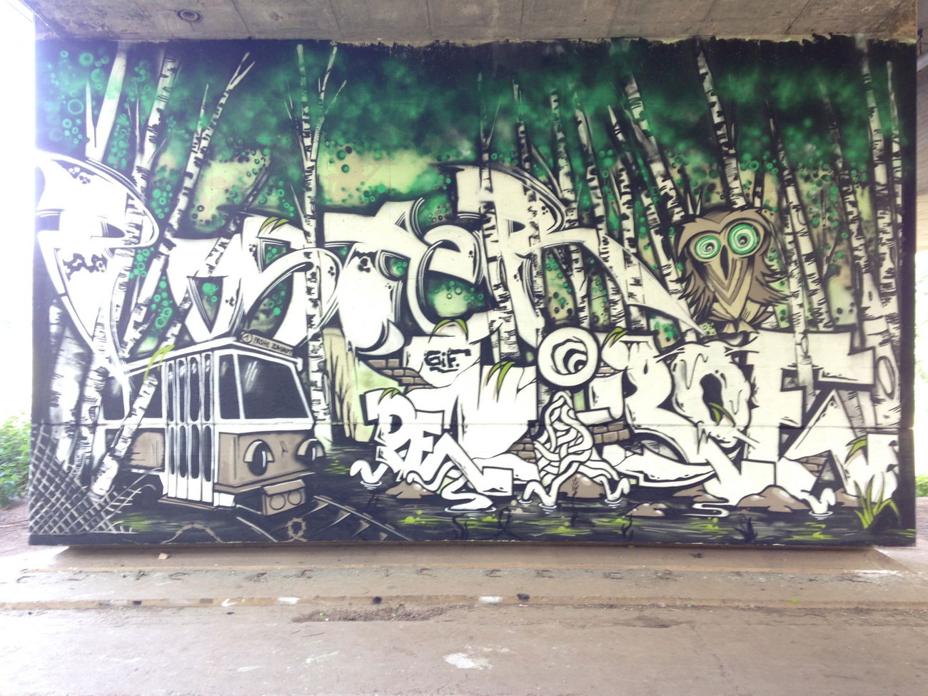 Graffiti Wall in Halle - Photo by KlausKinski - poster, deniro (2015)