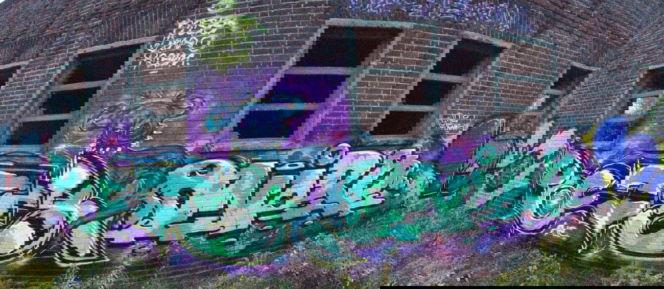 Graffiti Wall in Halle - Photo by KlausKinski - Poster, Roem, Dniro (2013)