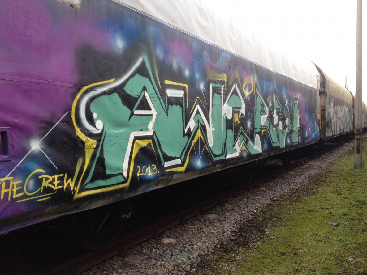 Graffiti Train - Photo by KlausKinski - AWCrew (2013)