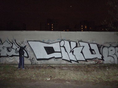 Graffiti Bombing - Photo by Klimat - CikU