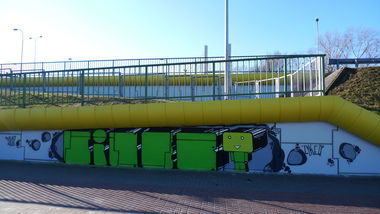 Graffiti Bombing - Photo by Klimat - CIkER