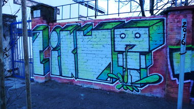 Graffiti Wall - Photo by Klimat - Ciku