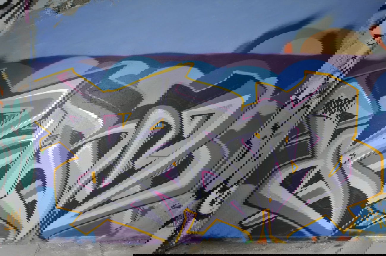 Graffiti Wall - Photo by Knastbruder - Worm, Kwa