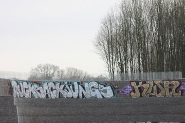 Graffiti Wall - Photo by Knastbruder - Rucksackjungs, Backpackers, Bpers (2013)