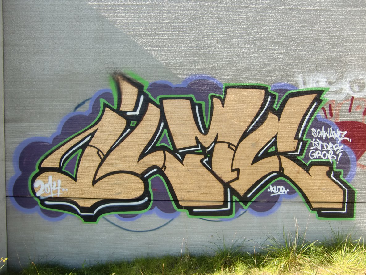 Graffiti Wall - Photo by Knastbruder - ilmc, supertoys, klor (2014)