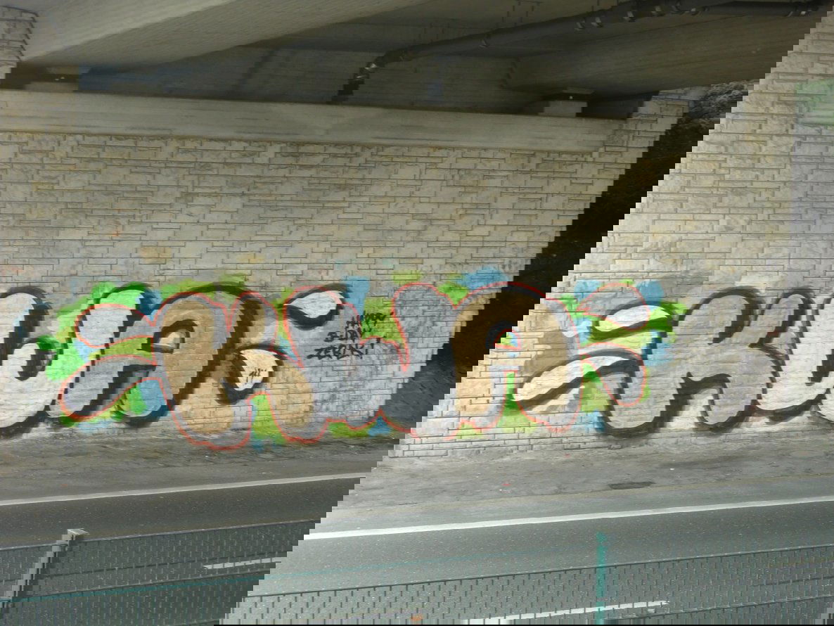 Graffiti Bombing - Photo by Knastbruder - Zerc, Sen, Klor (2014)