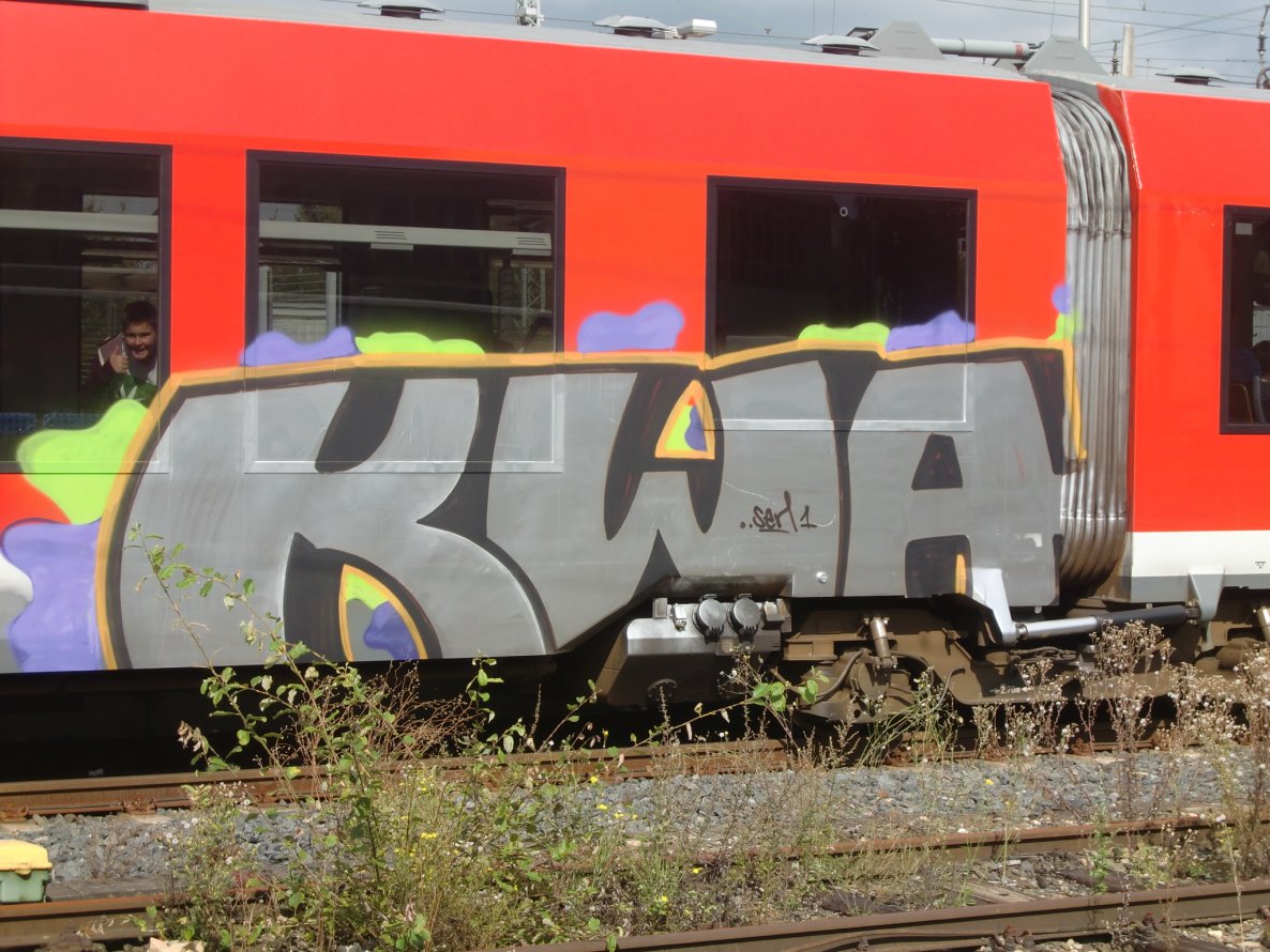 Graffiti Train - Photo by Knastbruder - Kwa, Sen, Dortmund