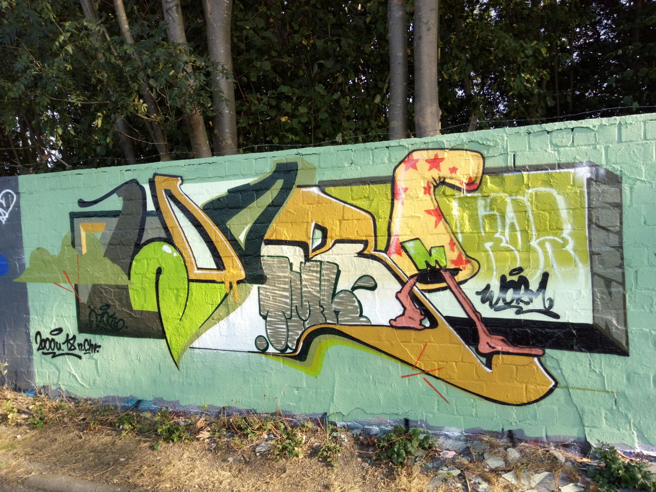 Graffiti Wall - Photo by Knastbruder - worm, hand, mr (2019)