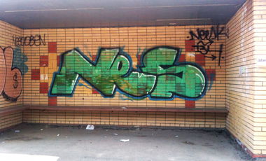 Graffiti Bombing - Photo by Kolyanes - nes, nes, nes (2013)