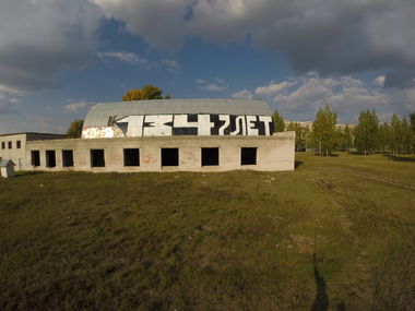 Graffiti Bombing - Photo by Kolyanes