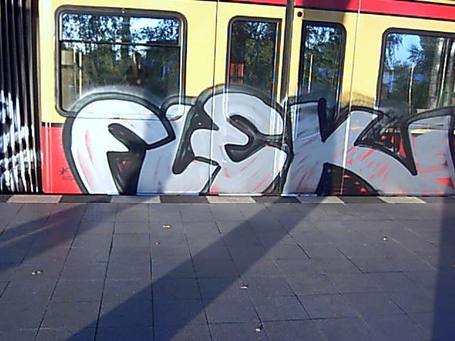 Graffiti Train - Photo by Kolybri