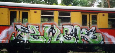 Graffiti Train - Photo by Kolybri - zwek