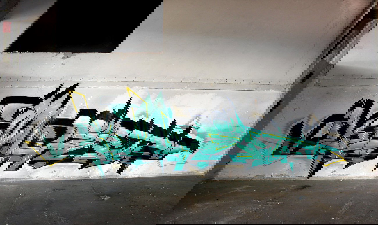 Graffiti Wall in Athens - Photo by Komet1 - komet (2013)