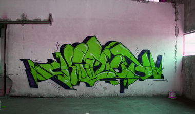 Graffiti Bombing in Athens - Photo by Komet1 - komet (2013)