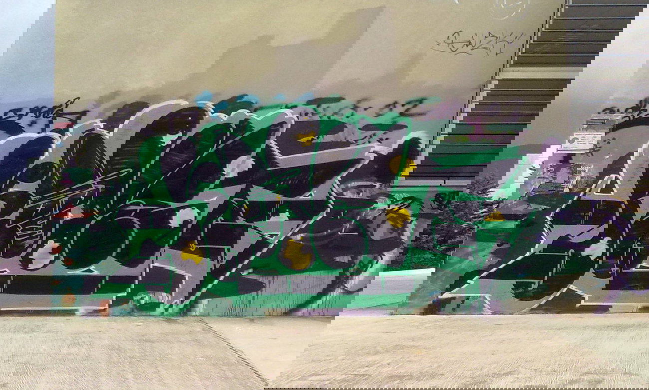 Graffiti Bombing - Photo by Komet1 - komet1 (2014)